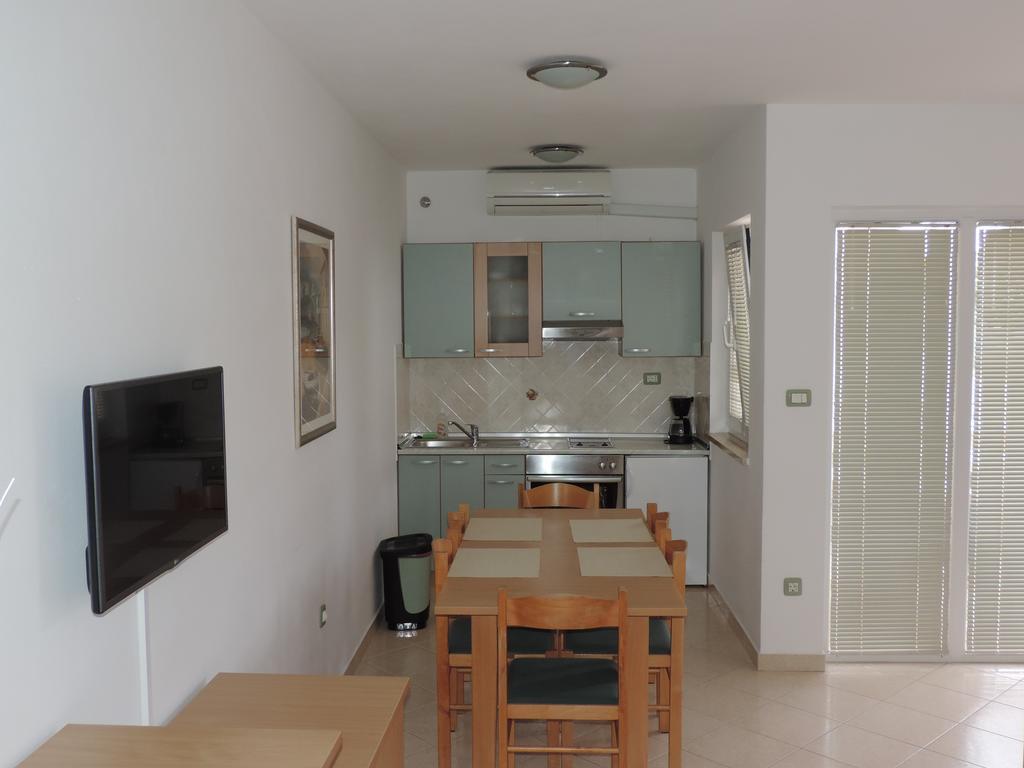Apartament Nada *