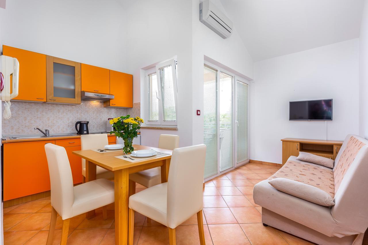 Nada Apartament *